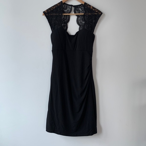 Yellow Star dress - Picture 1 of 4